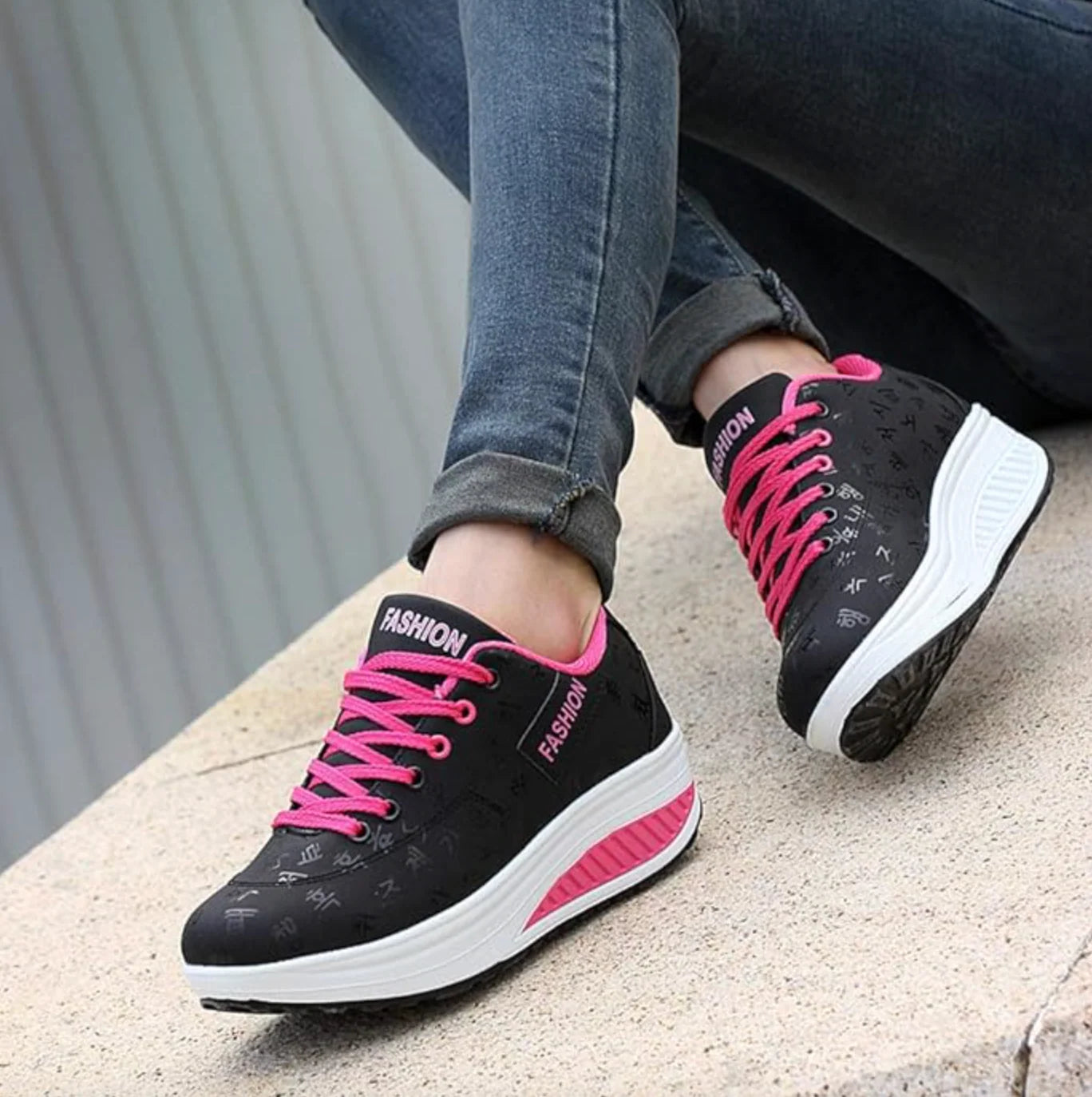 SNEAKERS BASCULANTI LUNA
