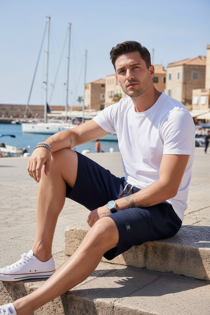 Bermuda Argentina blu navy sneakers bianche